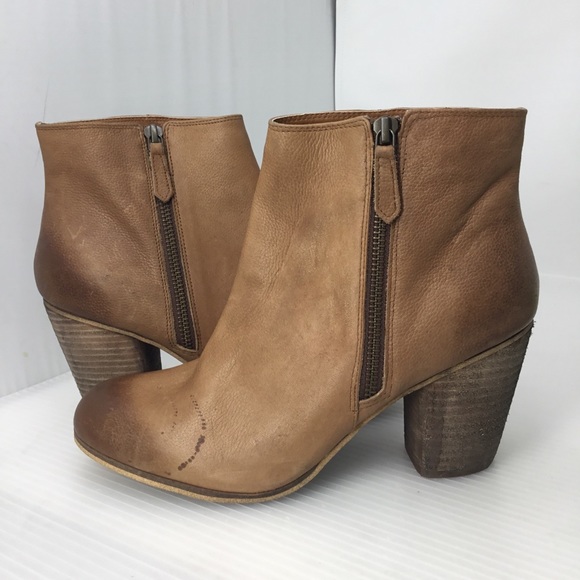 BP. Trolley Leather Ankle Bootie - Picture 2 of 8